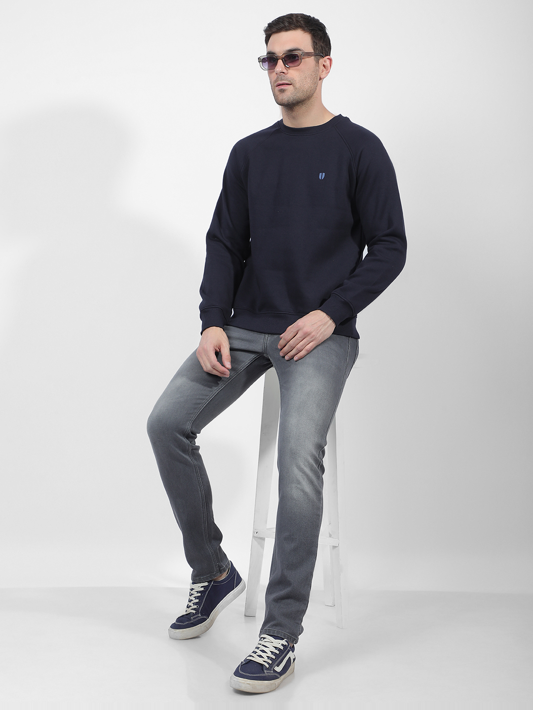 Numero Uno Men Blue Crew Neck Regular Fit Sweatshirt